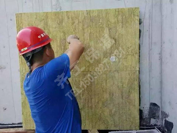 巖棉保溫板與聚苯板的區(qū)別有哪些？