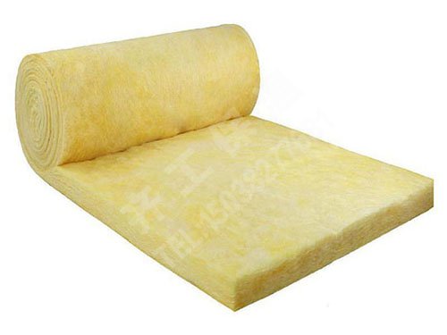 玻璃棉的內(nèi)部結(jié)構(gòu)蓬松，整體密度較大