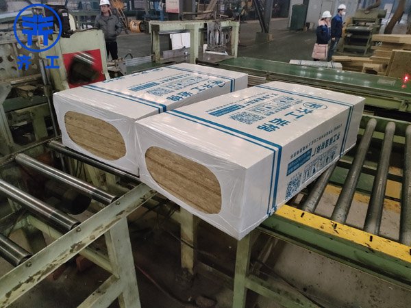 齊工巖棉板廠家直銷(xiāo)